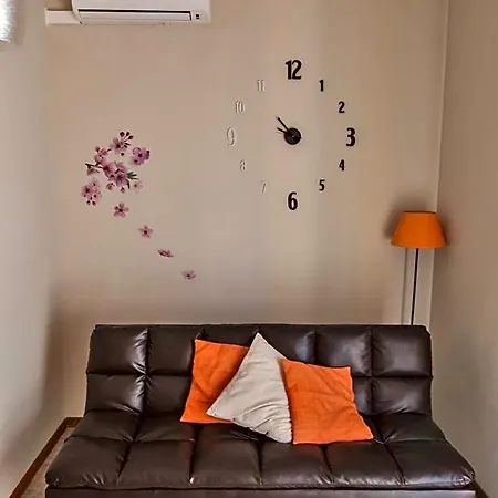 L'orchidea Di Ale Oda ve Kahvaltı Tivoli Terme